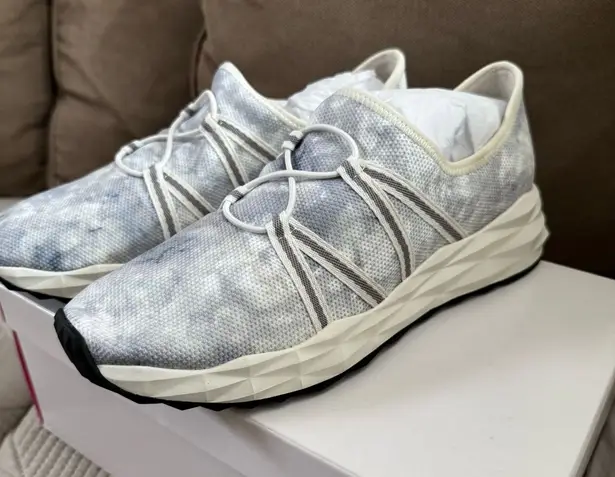 Isaac Mizrahi Gray Cream White Tie Dye Slip On Sneakers casual athleisure comfy