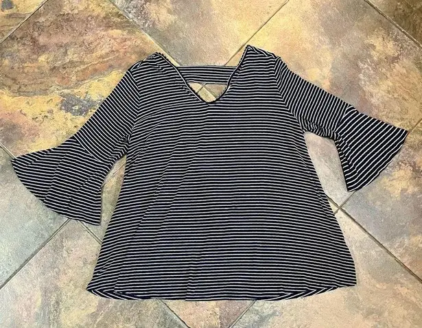 Westbound  Women’s Striped Blouse Cutout in Back  Bell Sleeves XL