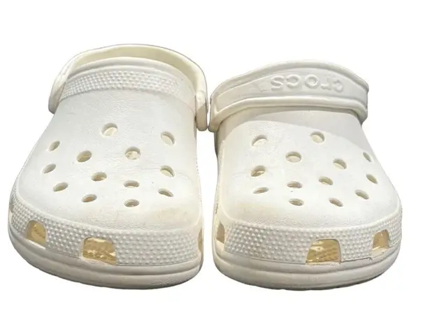 Crocs  Classic Unisex Clogs in White size 6 women