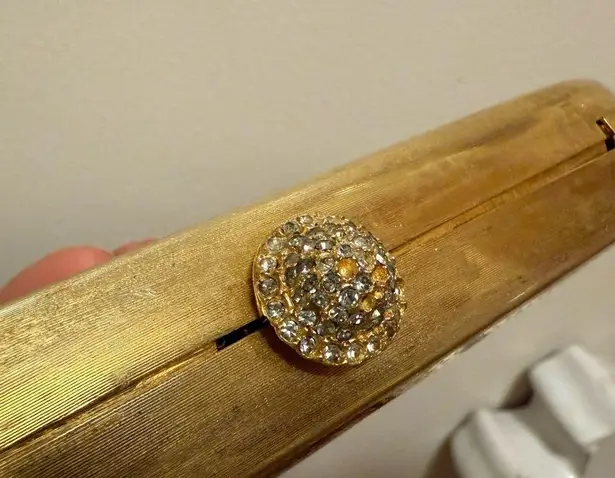 Metal formal Vintage clutch in gold tone