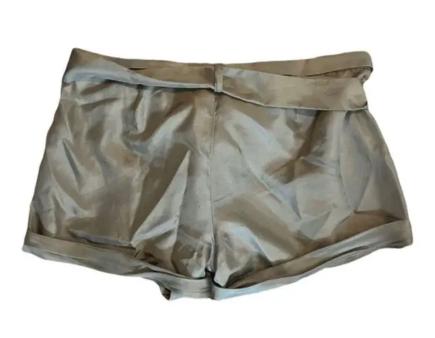 💜 BCBG MAXAZRIA Taupe silk shorts NWT