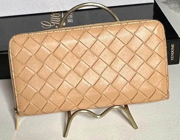 Bottega Veneta Bottega Venetta Beige Leather Woven Zippy Wallet