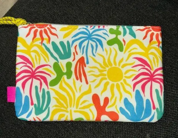 Ipsy Abstract summer bag BOGO