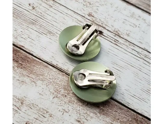 Vintage Clip On Earrings Metallic Green & Silver Tone Circle 7/8"