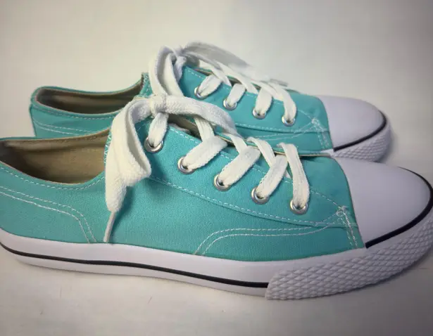 Airwalk Turquoise Canvas Sneakers