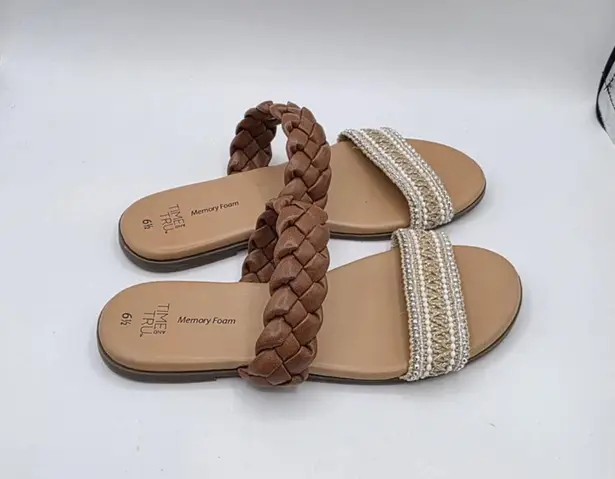 Time And Tru Memory Foam Brown Beaded Sandals Sz 6.5