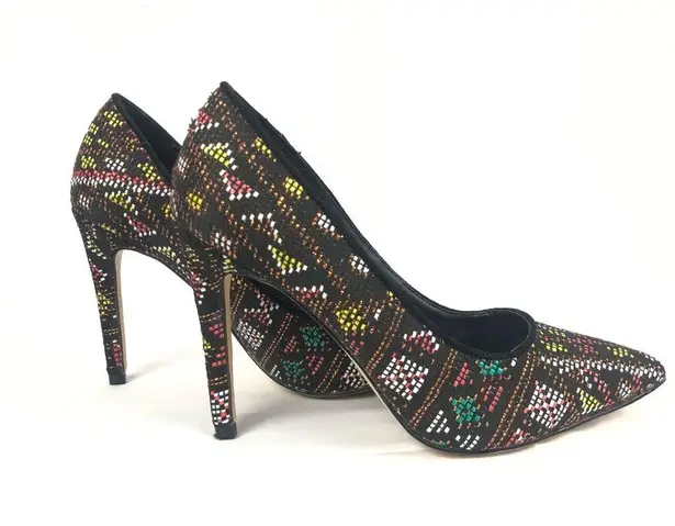 mix no. 6  Aztec woven 3in heel pump. Size 5 1/2