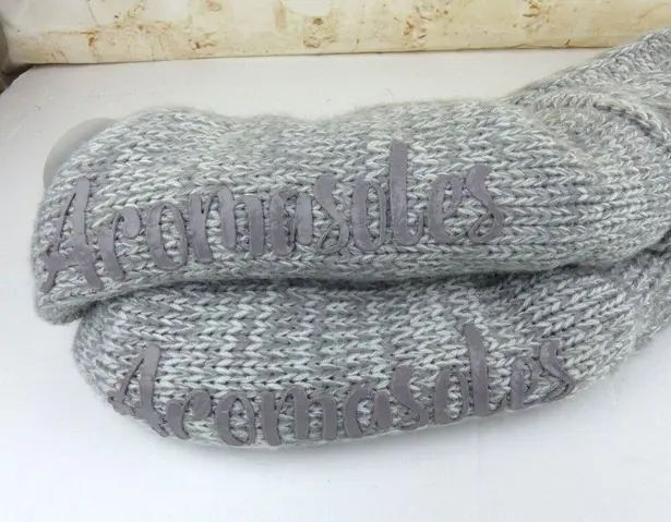 Aromasoles Lounge Socks Cable Knit One Size Gray Lined Rose Shea Butter Non Slip