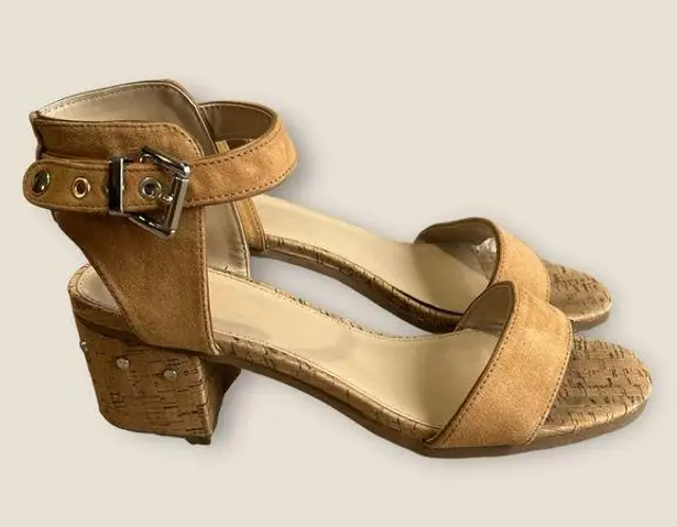 MADELINE Glow Faux Suede CORK/STUDDED HEEL Ankle Strap SANDALS 10