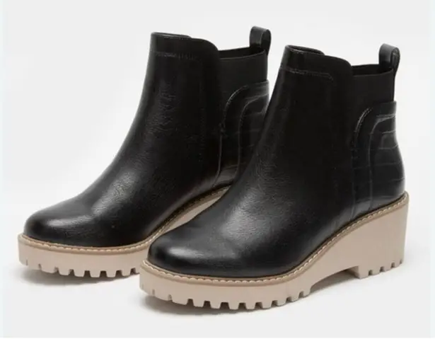 Dolce Vita Riella black wedge ankle booties size 7.5