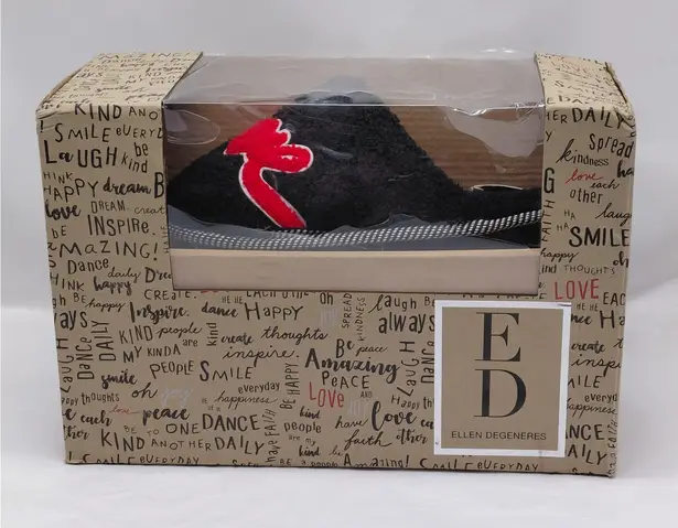 Ellen DeGeneres Wilesly Women's Slippers Shoes Size 7M Black Cozy Plush Fleece