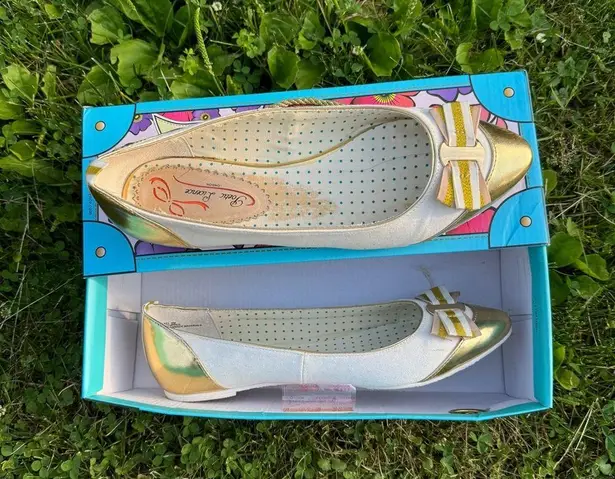 Poetic License ‘You Rebel’ With Box White Size 9