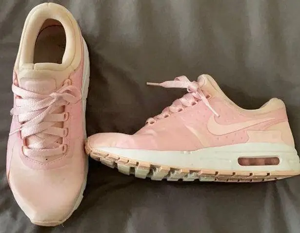 Nike Baby pink  Air Max