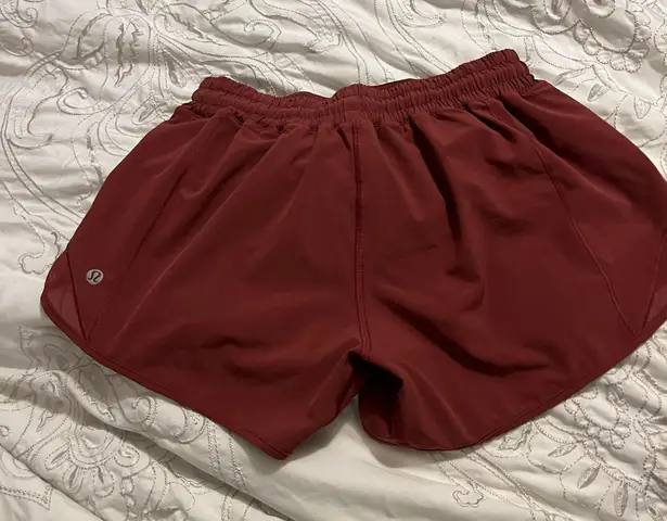 Lululemon Hotty Hot 4” Shorts Size 4 Tall Savannah