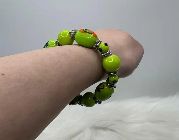 Large Beads Summer Floral Design Beaded Beach Bracelet in Green