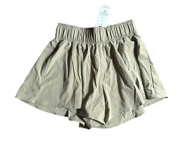 Halara NEW  High Waisted Elastic Waistband Side Pocket High Low Dance Shorts 3.5"