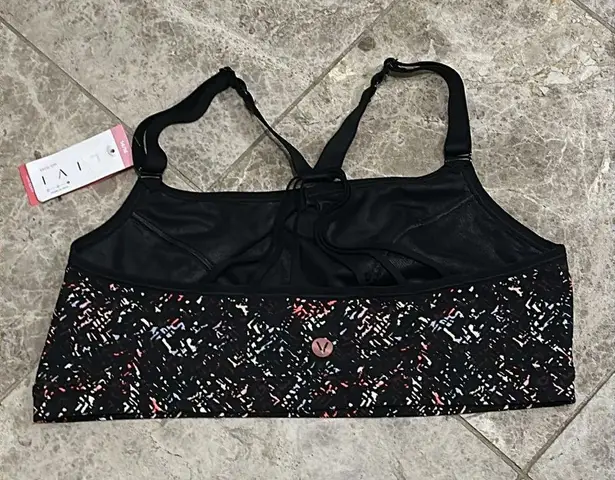 Lane Bryant LIVI Active  Low Impact No Wire Sports Bra NWT 14/16