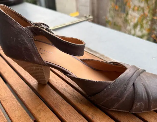 The Twins Vintage Style Brown Leather Mary Jane Pumps Ankle Strap Heels Size 41