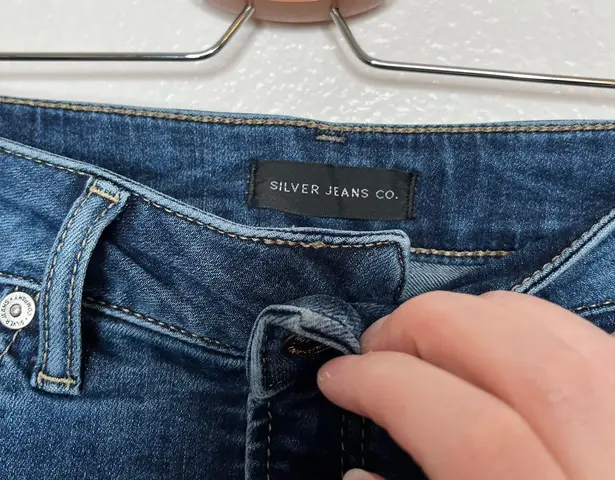 Silver Jeans the Avery capri denim blue jeans size 24