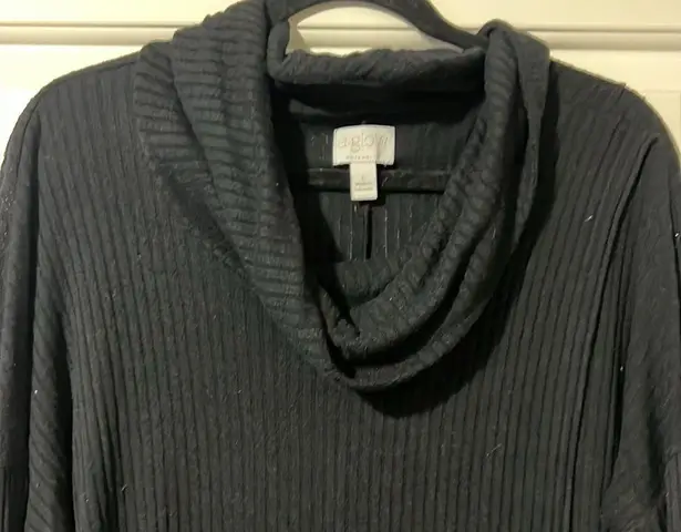 a glow  maternity/nursing sweater