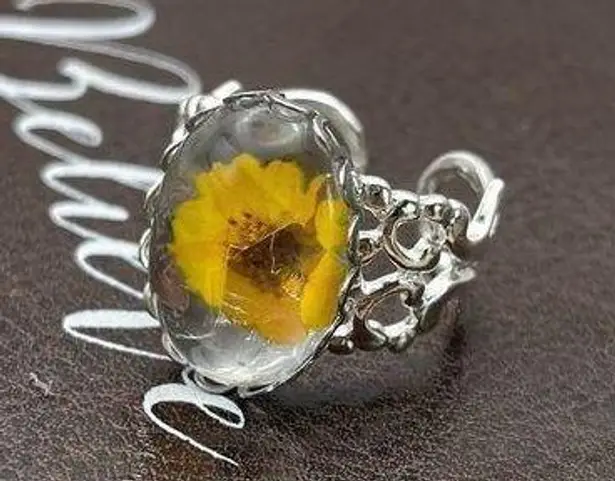 Handcrafted Women’s Yellow Daisy Flower Glass Cabochon Stainless Steel Ring