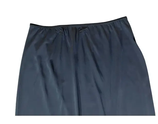 Vintage Lorraine Half Slip Womans Tall Med Used Dark Blue Size undefined