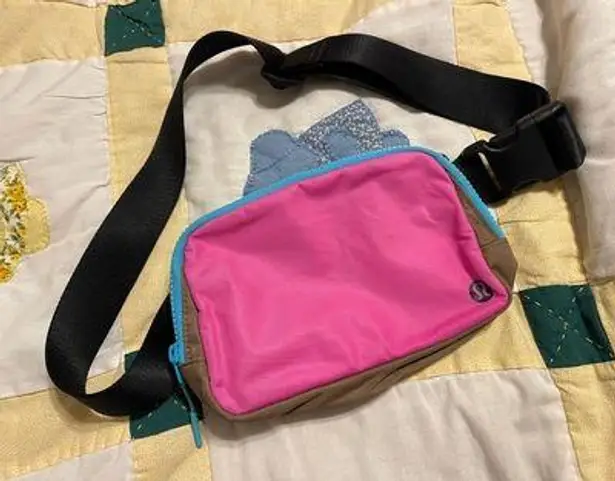 Lululemon sonic pink belt bag