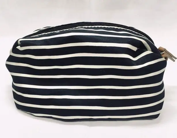 Stella & Dot Getaway Travel Pouch