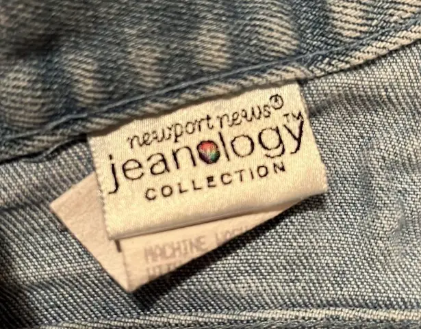 Newport News Vintage Jeanology blue jeans Size 6