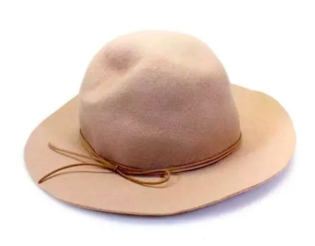 NWT Hat Attack Womens Amelia Hat with Sueded Tie Trim