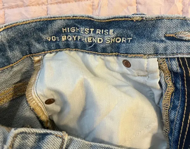 American Eagle High Rise 90’s Boyfriend Shorts