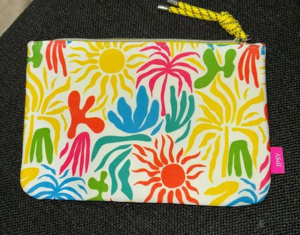 Ipsy Abstract summer bag BOGO