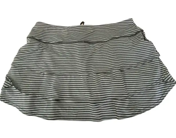 Athleta  Gray Black Swagger Skort Size Large Dark gray with black stripes