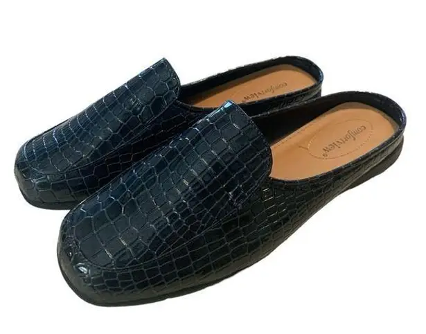 Comfortview Ladies  Slip On Shoes Size 9WW Navy Blue