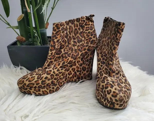 BCBGeneration  Leopard Print Pull On Ankle Wedge Booties Size 11B