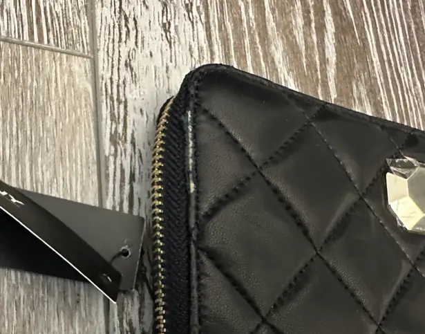 DKNY Black Leather Wallet W Wristlet Strap Zip Around Style (w Defects)