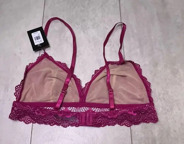 Frederick's of Hollywood NWT Fuschia Silver Lace Caroline Bralette Large V Neck