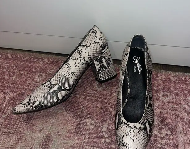 Seychelles Stylish Snake Print Women's Shoes Sz 8 Black