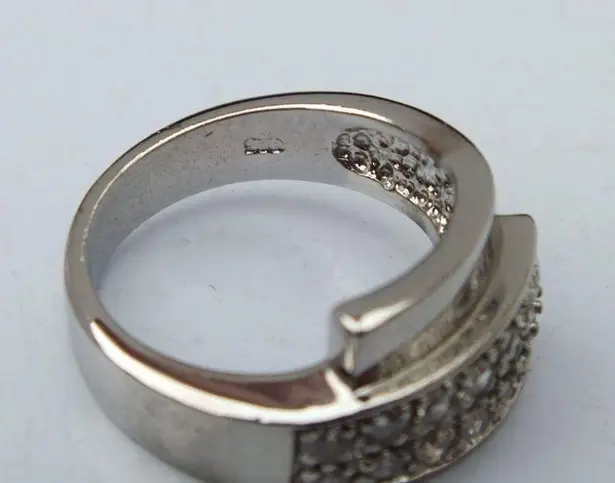 Charming Women's Silver CZ Ring With Wrap Around Design, Size 8