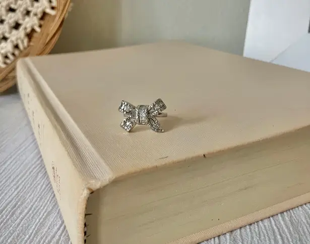 Boutique Silver Rhinestone Bow Glam Ring Girlhoodcore Coquette Femme Platinum Sparkly Jewelry
