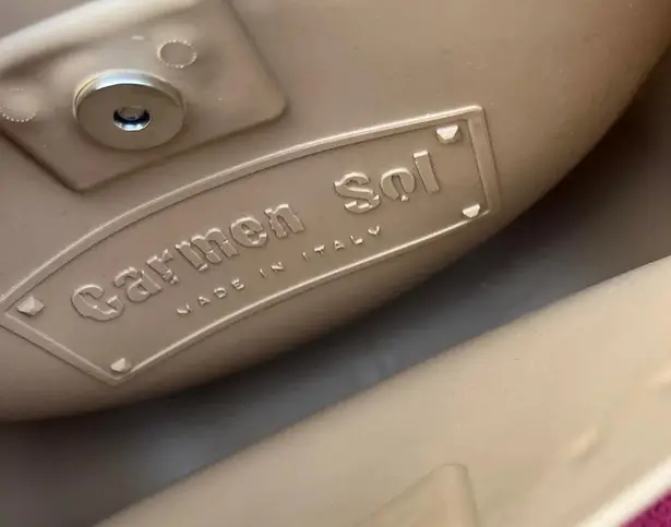 Carmen Sol Fico large Crossbody shoulder bag in blush Tan