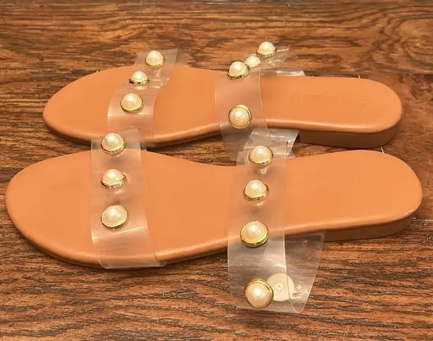NWOT Never Worn Womens Size 9 Faux Pearled Sandals