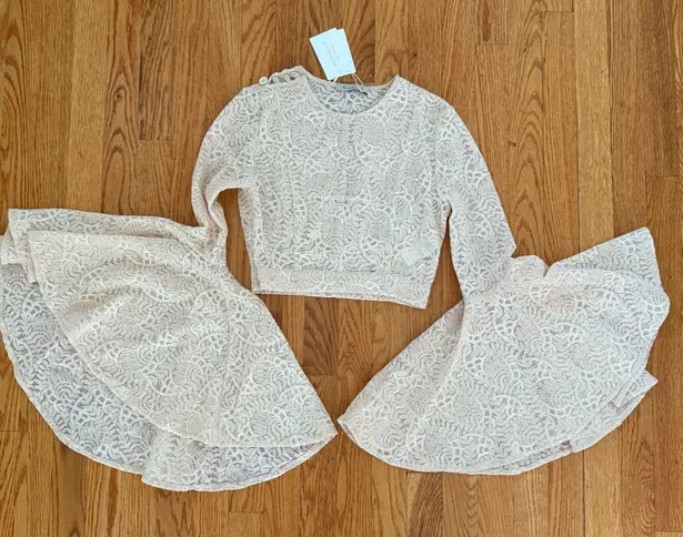 Bell Sleeve Lace Crop Top Butterfly Sleeve Blouse Lace Tee T