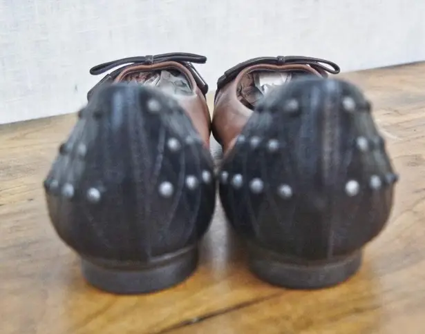 Tod's EUC Italian Made Two Tone Driving Flats Size 35