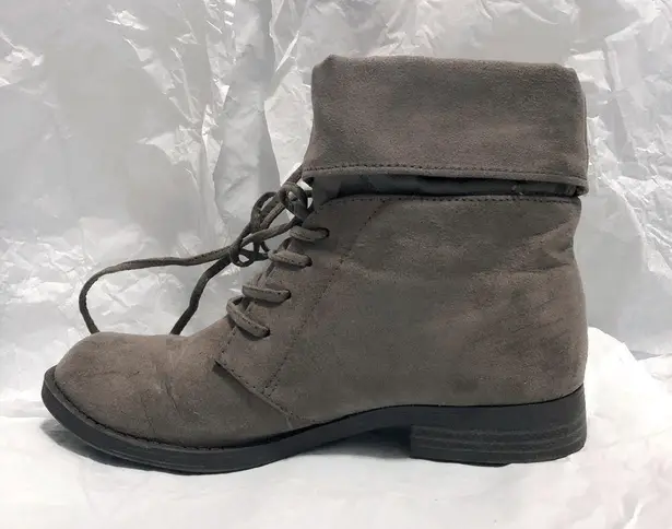 American Eagle AEO Lace Up High Top Boots