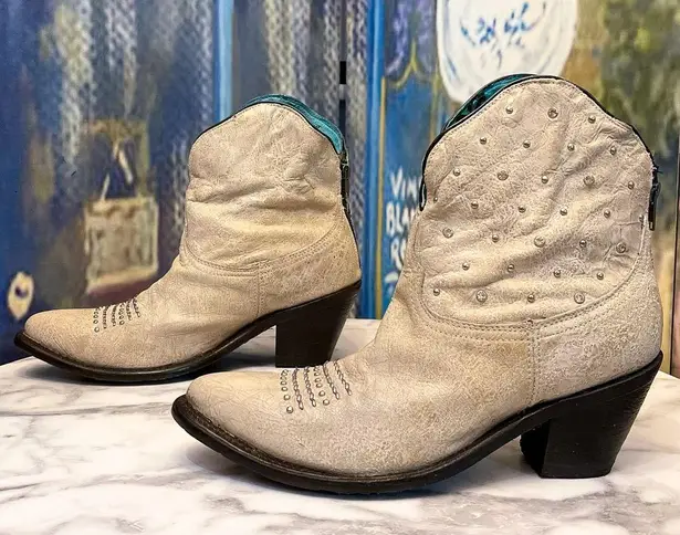 Corral Western Ankle Boots Cream Studded Distressed Rhinestone Zip Size 10 EUC
