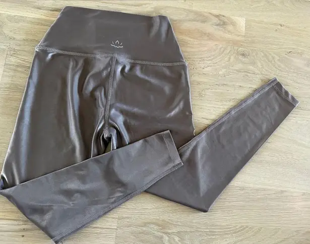 Beyond Yoga Sportgloss Smooth Operator High Waisted Midi legging cocoa brown M