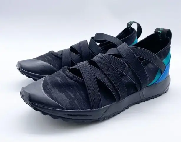 Coolway NWOB Black Taha Tic Criss Cross Sneakers