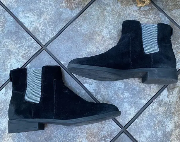 Vionic Alana Chelsea Black Suede Comfort Boot with Arch Support Size 8