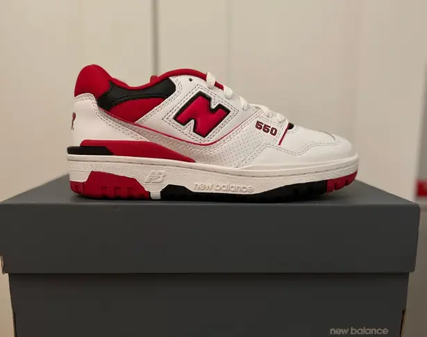 New Balance Red 550